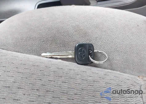 2004 Toyota Camry Le from USA, damaged, VIN 4T1BE32KX4U290459